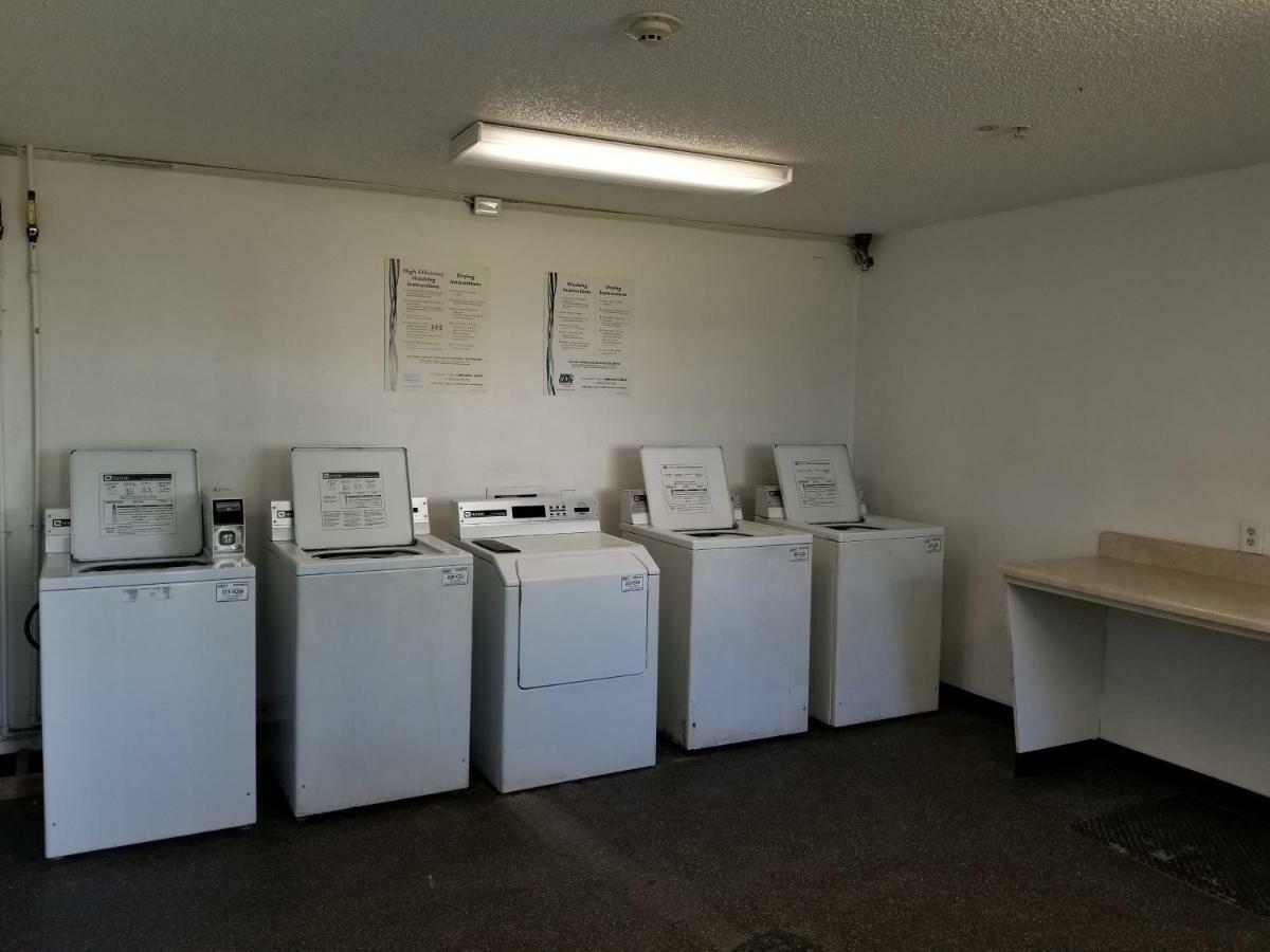 Intown Suites Extended Stay Tampa Fl Orient Park المظهر الخارجي الصورة